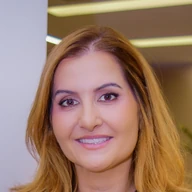 Dra. Elisa Mello