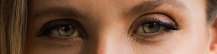 Close no olhar da Paula Angelini